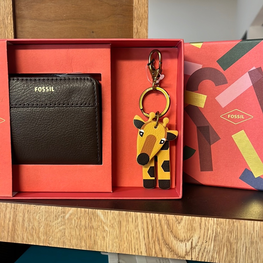 Fossil Wallet Key Chain Set